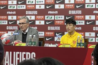 Figo phản đối Europa League: Châu Âu không có chỗ cho bất kỳ giải đấu nào